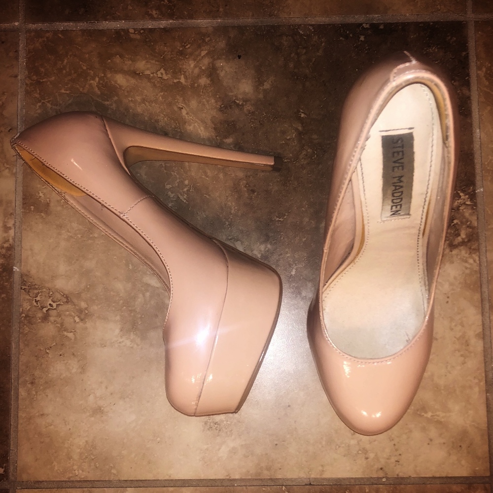 Steve Madden Nude Heels